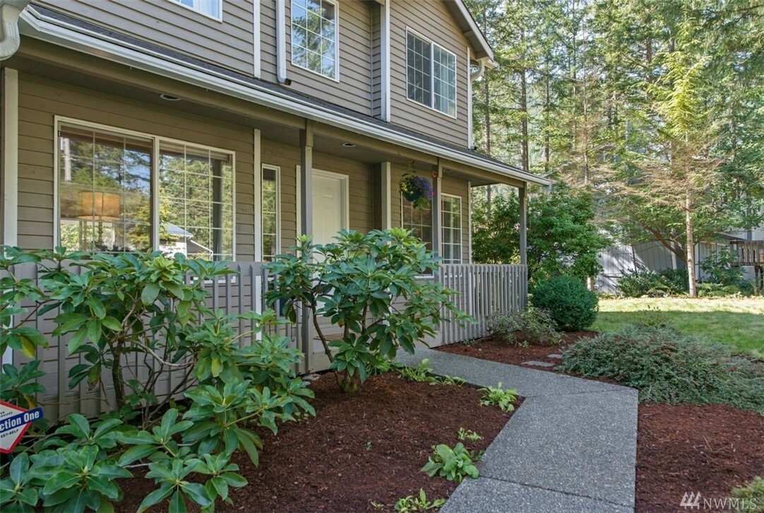 Property Photo:  42917 SE 173rd St  WA 98045 