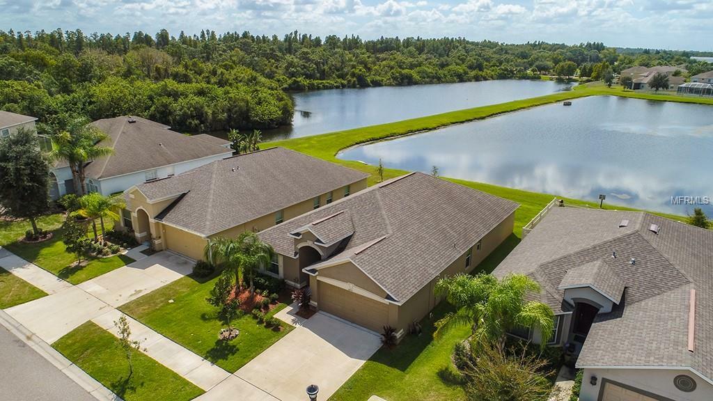 Property Photo:  8421 Hunters Fork Loop  FL 33573 