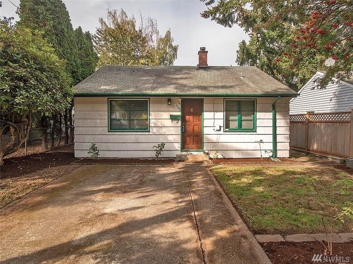 9223 21st Ave SW  Seattle WA 98106 photo