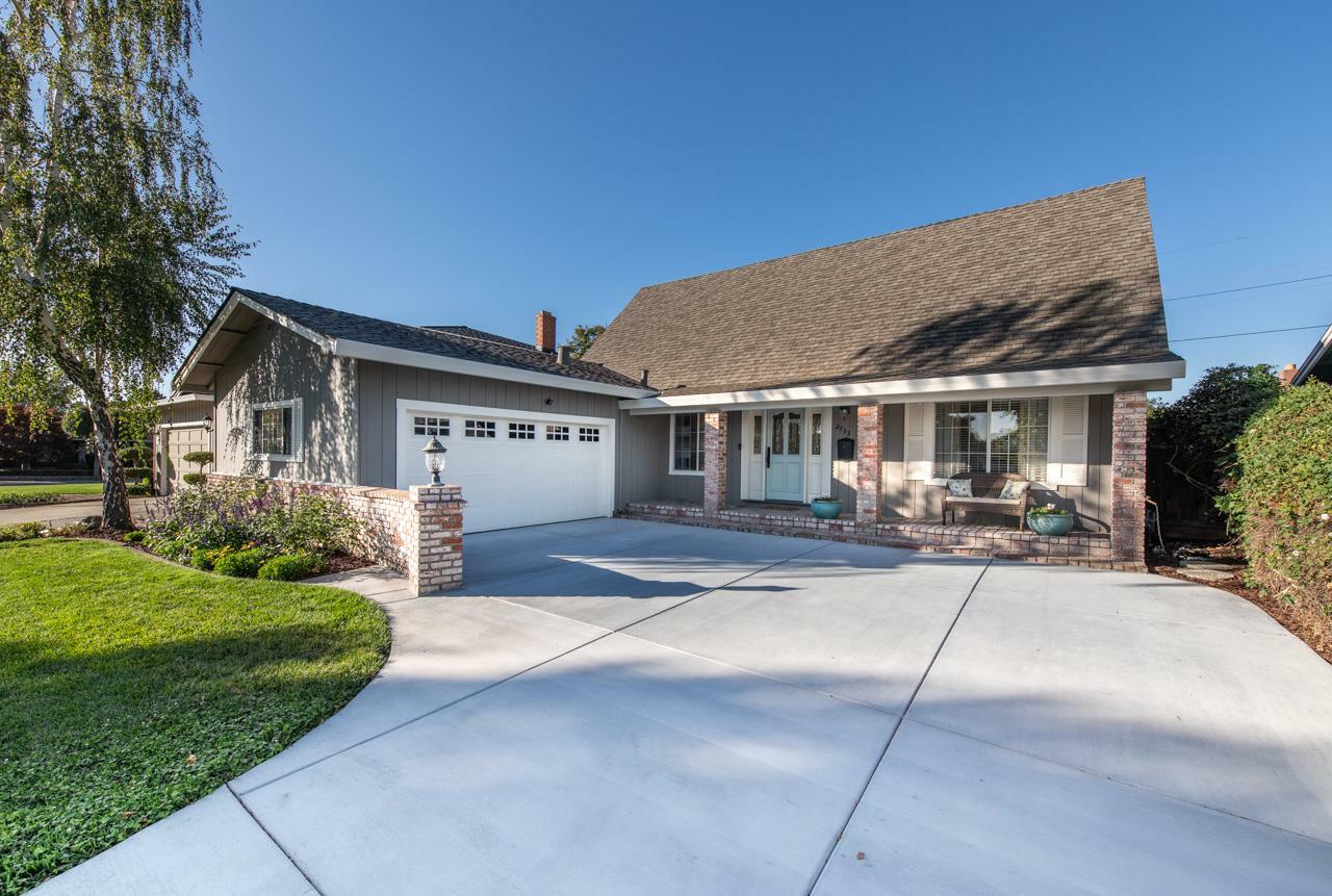 Property Photo: 2733 Dumbarton Avenue CA 95124