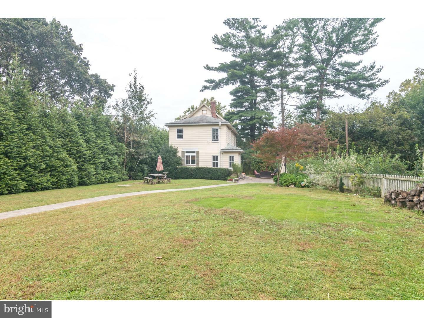 Property Photo:  917 Easton Road  PA 18077 