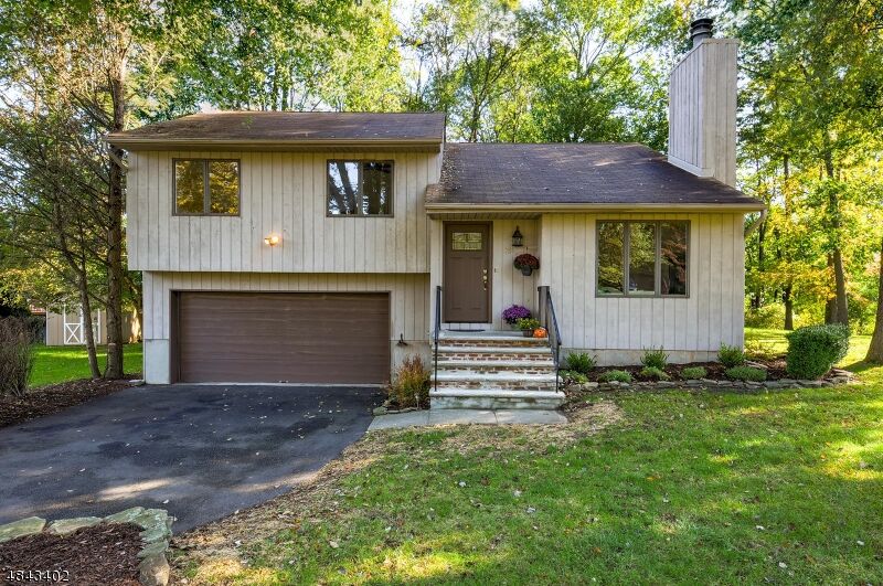 Property Photo:  15 Cedar Crest Dr  NJ 07871 