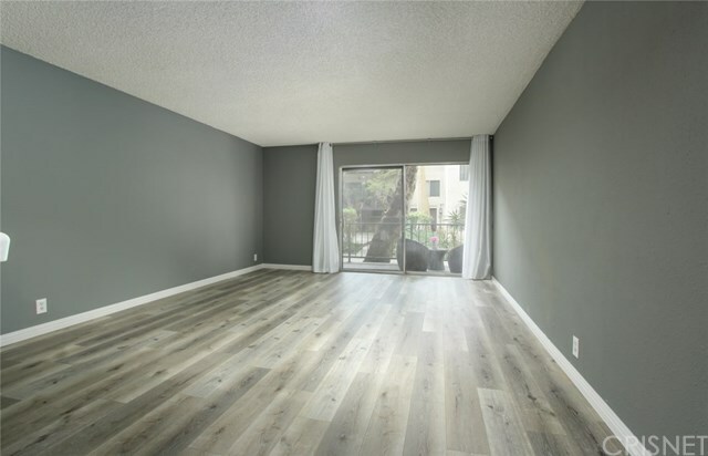 Property Photo:  5460 White Oak Avenue A122  CA 91316 