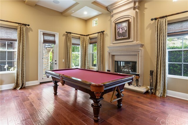 Property Photo: 782 Hartglen Avenue CA 91361