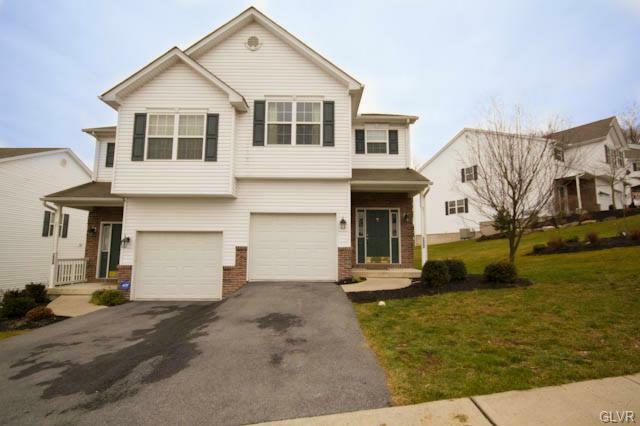 Property Photo:  1522 Crest Park Court  PA 18015 