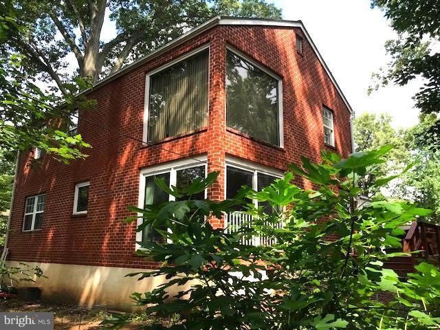 Property Photo:  5104 1st Street N  VA 22203 