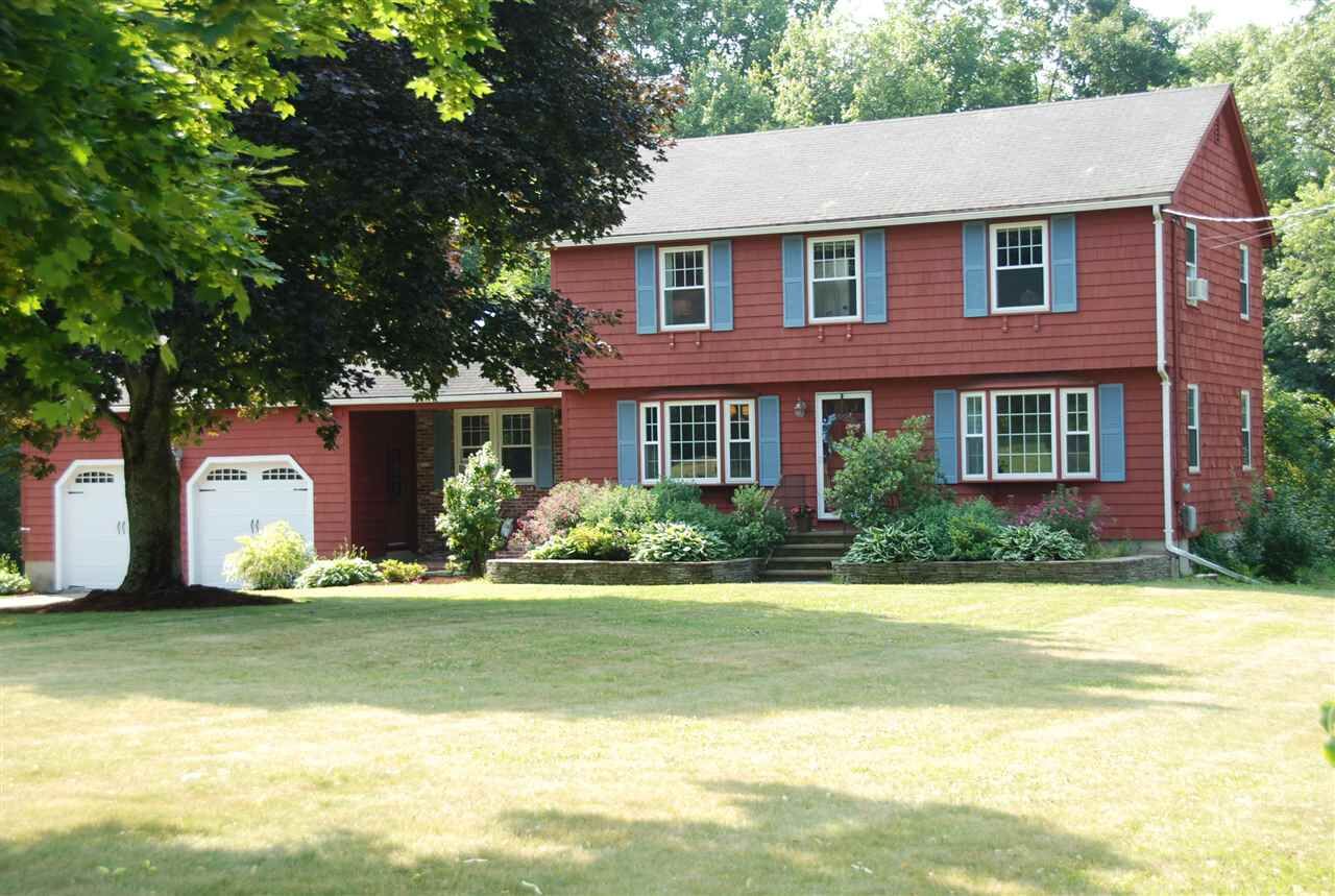 Property Photo:  8 Country Club Lane  NH 03865 