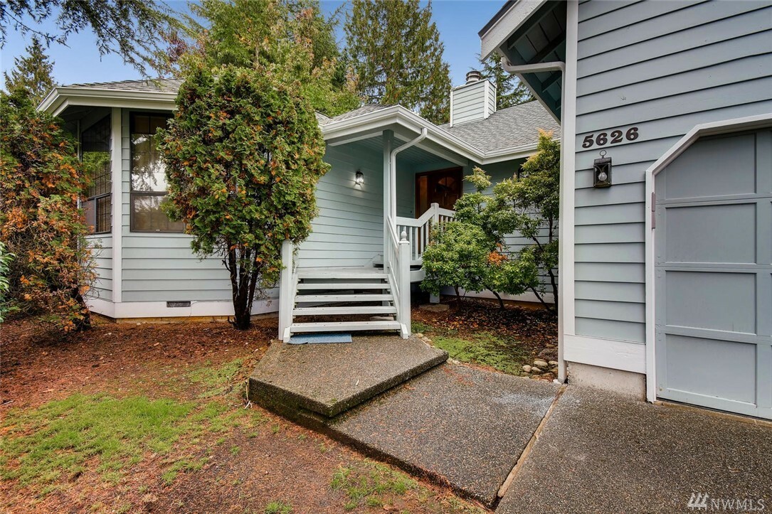 Property Photo:  5626 104th Place SW  WA 98275 