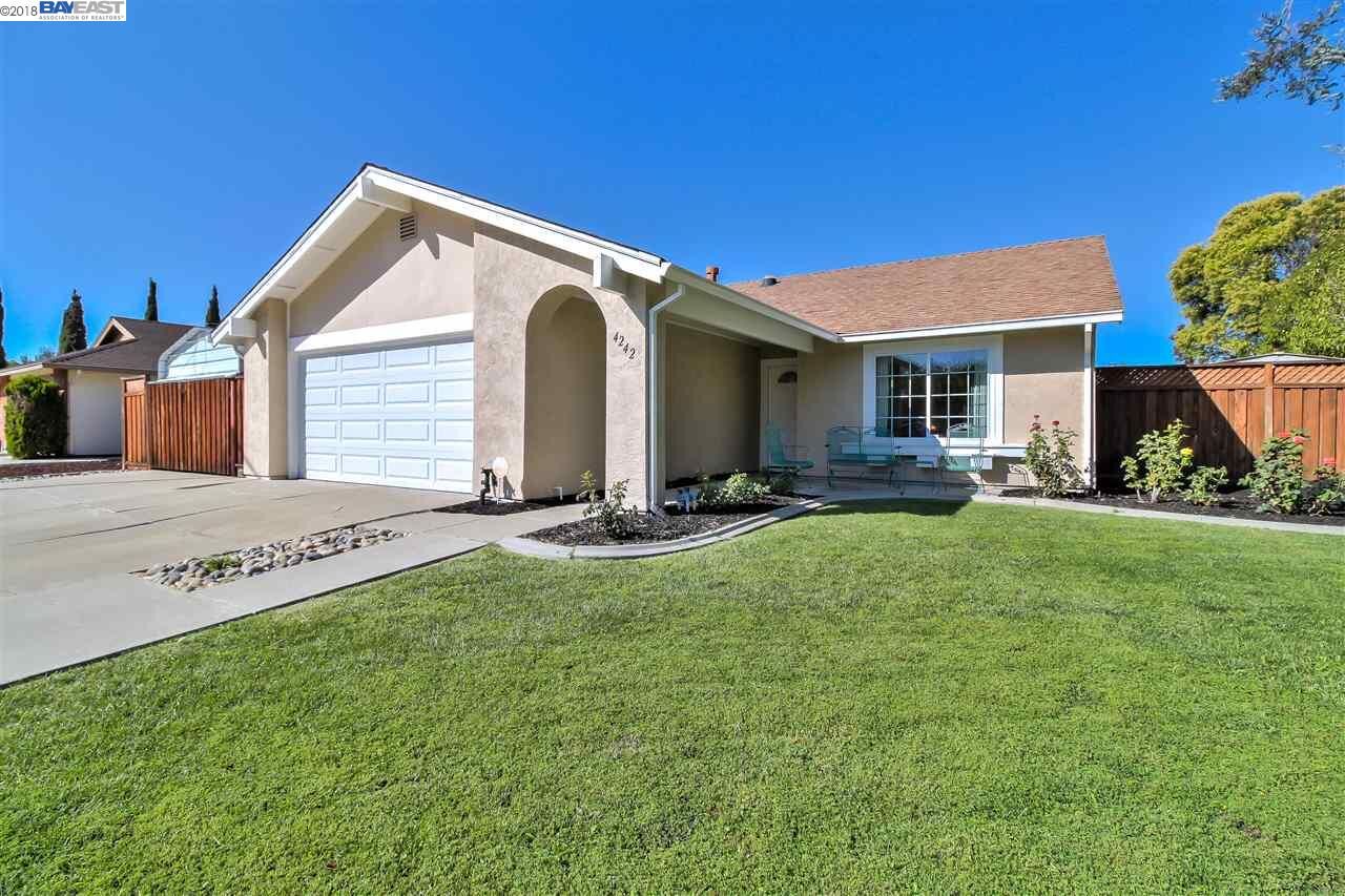 Property Photo: 4242 Oleander St CA 94551