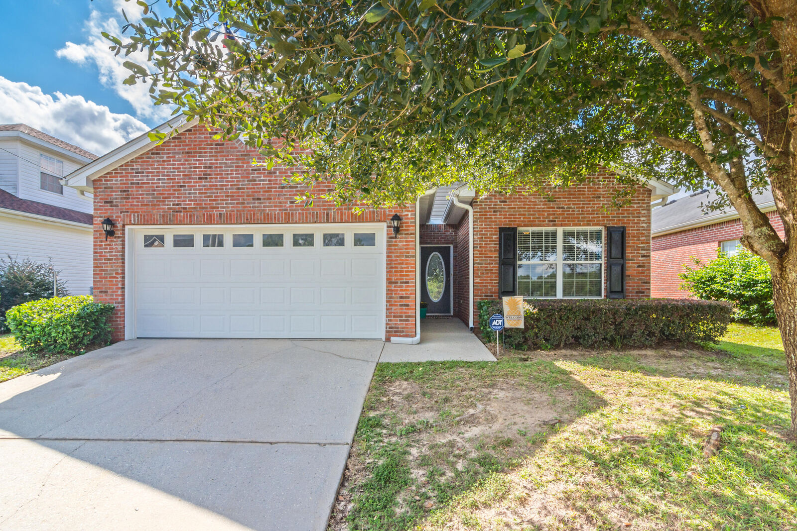 Property Photo:  2452 S Lakeview Drive  FL 32536