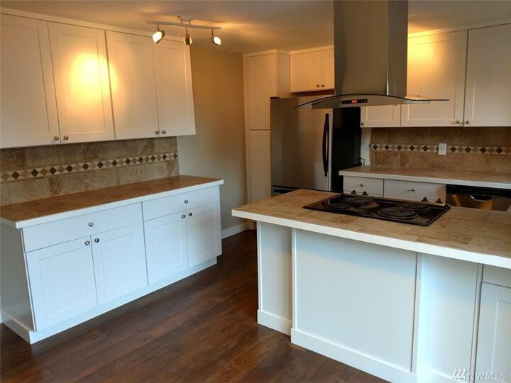 Property Photo: 1610 W Pioneer WA 98371