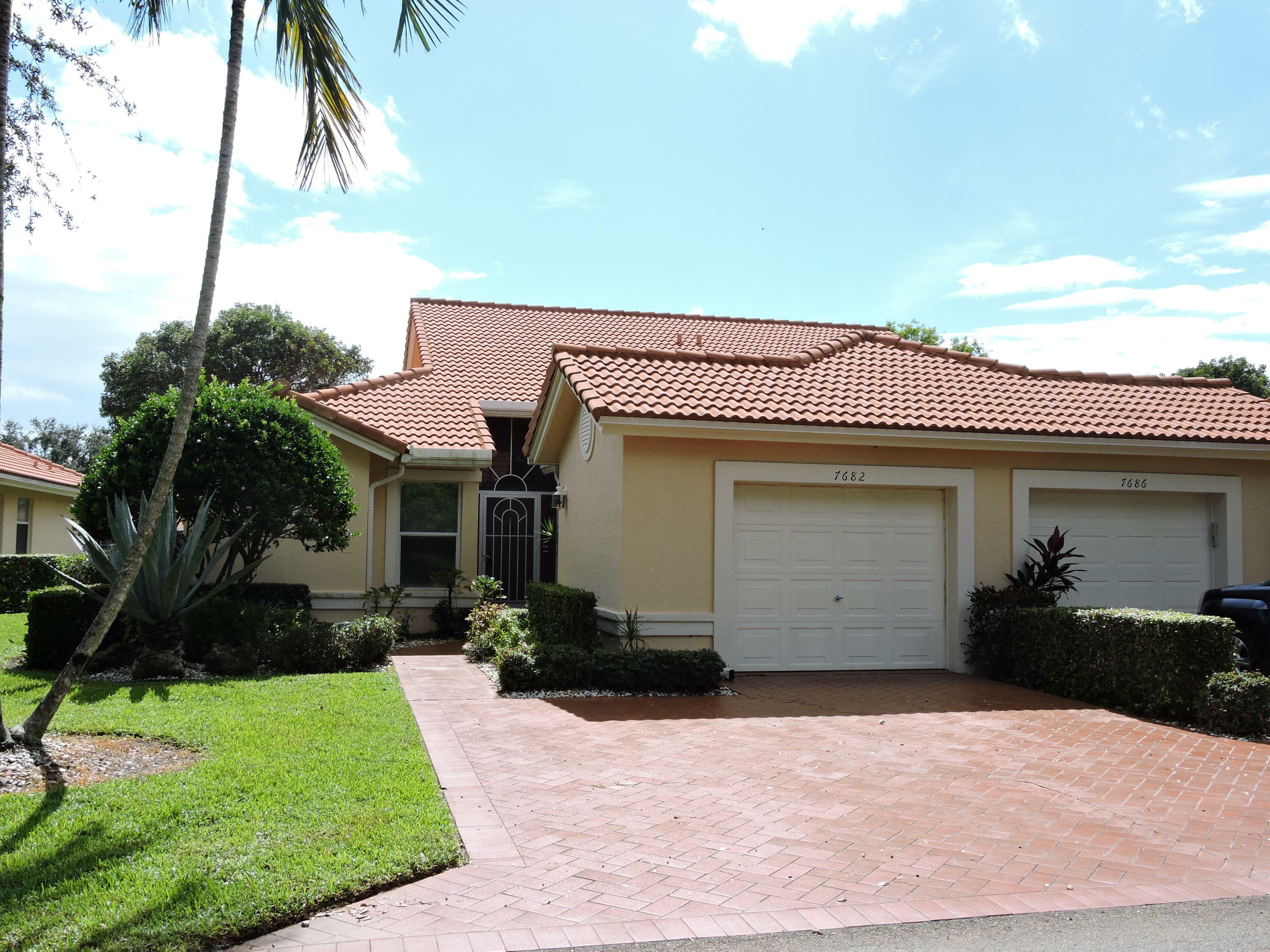 Property Photo:  7682 Majestic Palm Drive Drive  FL 33437 