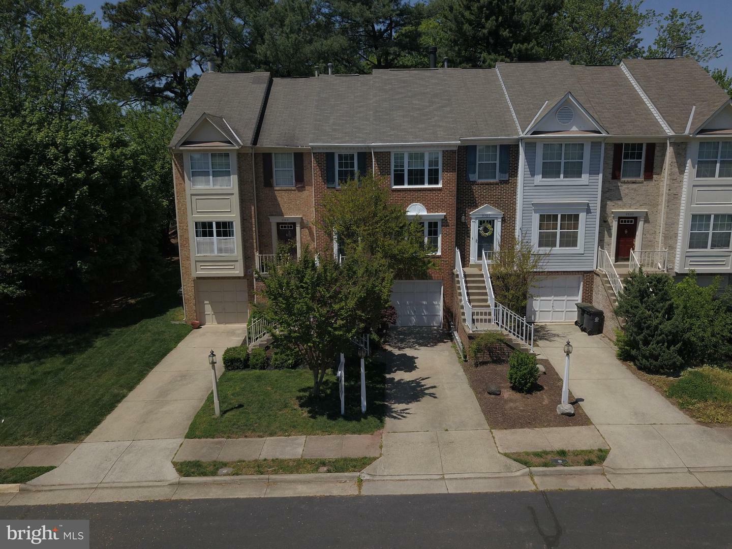 Property Photo:  9504 Brigantine Lane  VA 20110 