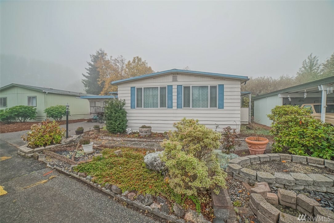 Property Photo: 2902 34th Av Ct E WA 98443