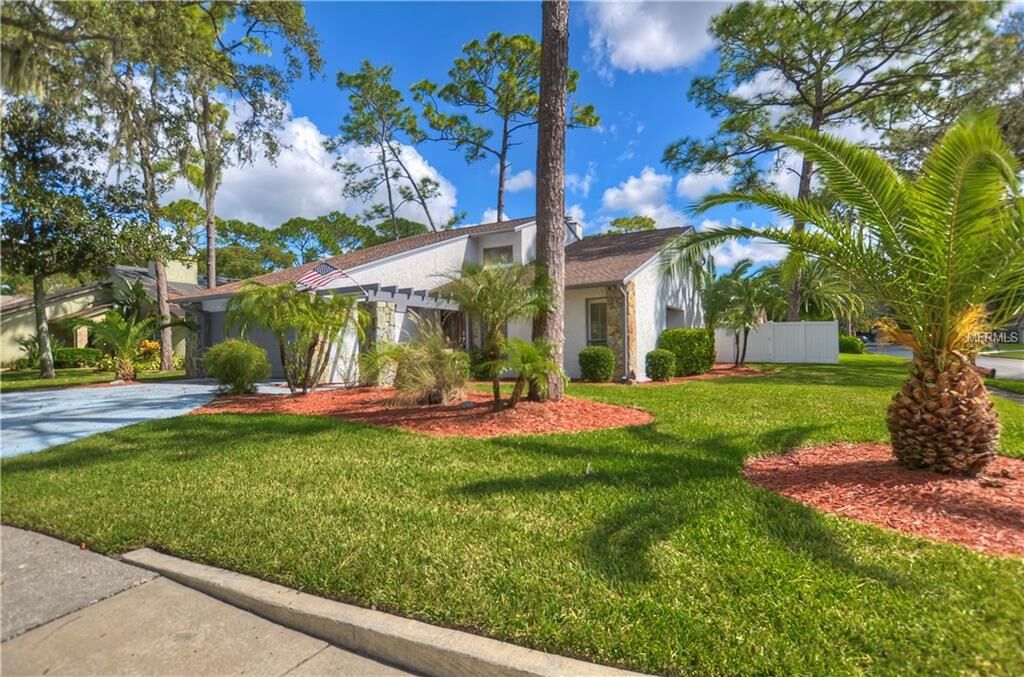 Property Photo: 12901 Brushy Pine Place FL 33624