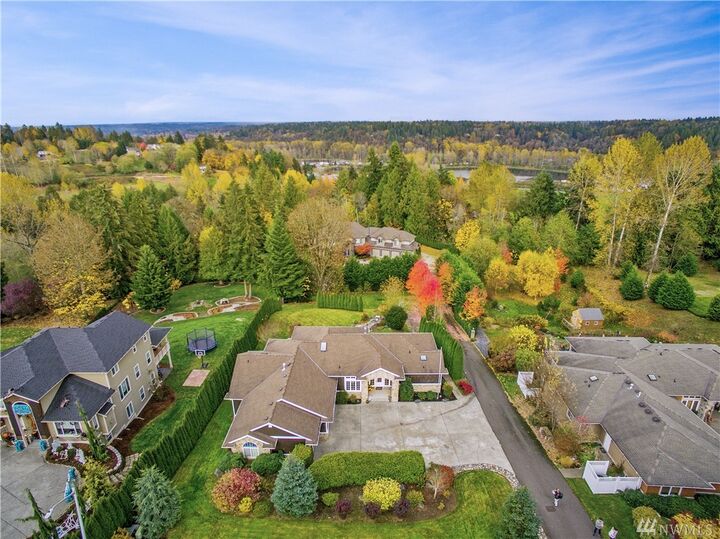 Property Photo:  3227 115th Ave SE  WA 98290 