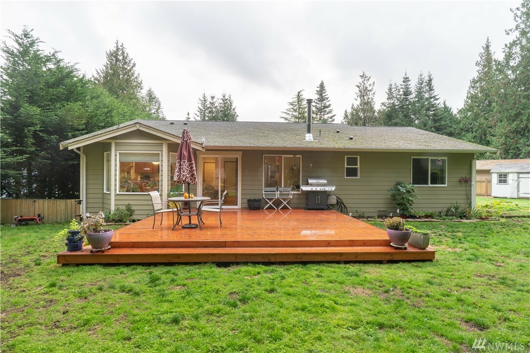 Property Photo:  2766 Maple Tree Lane  WA 98282 