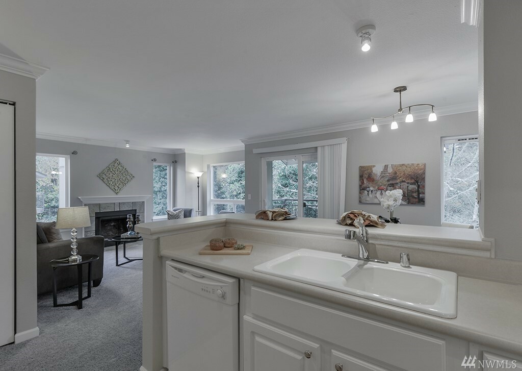 Property Photo: 31500 33rd Place SW J-201 WA 98023