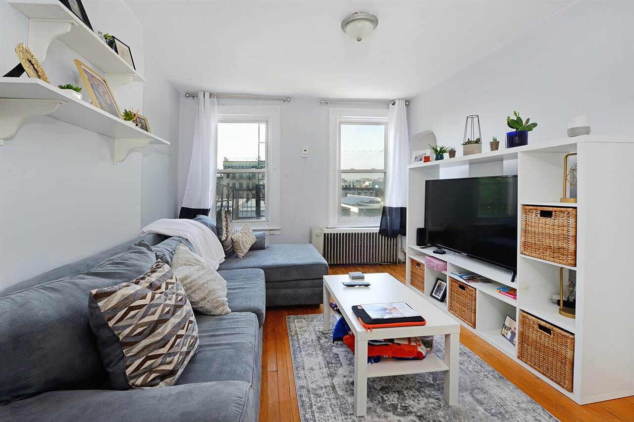 Property Photo:  624 Garden St 3  NJ 07030 