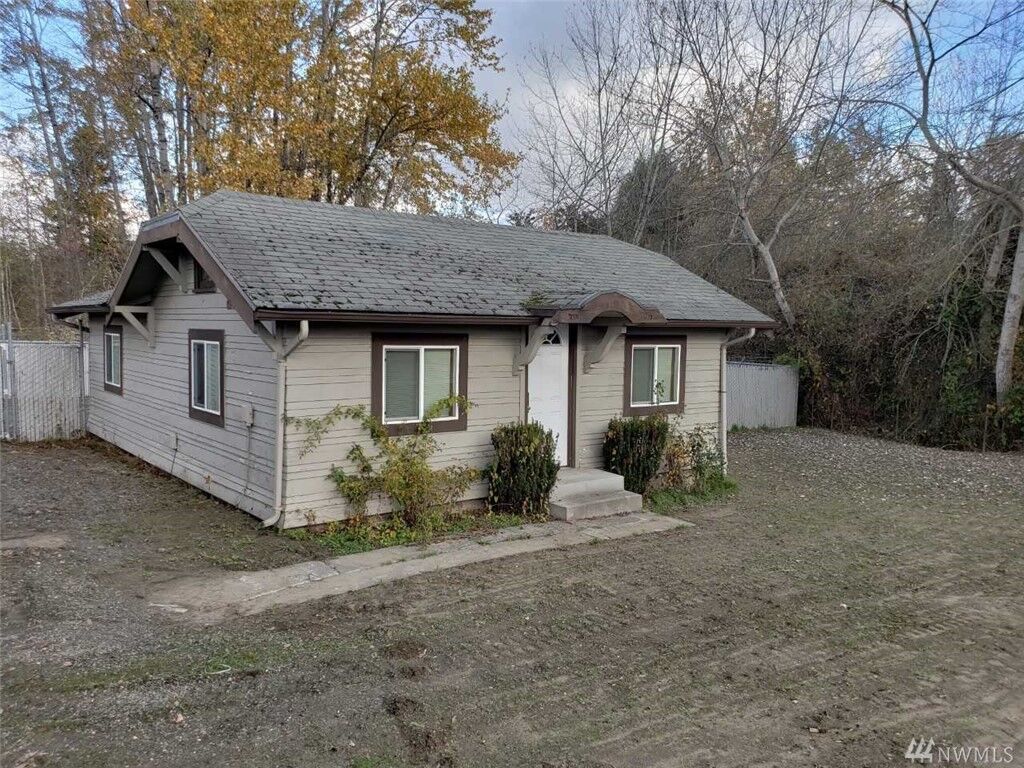 Property Photo:  2504 Milton Wy  WA 98354 