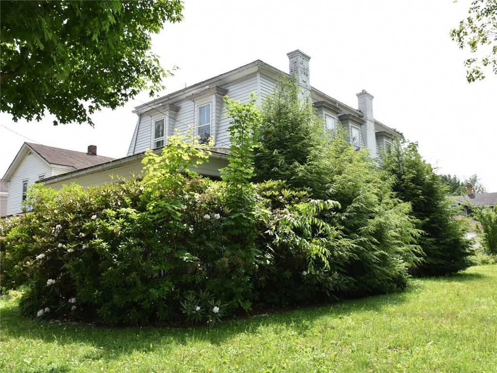 Property Photo:  321 N Perry Street  PA 16354 