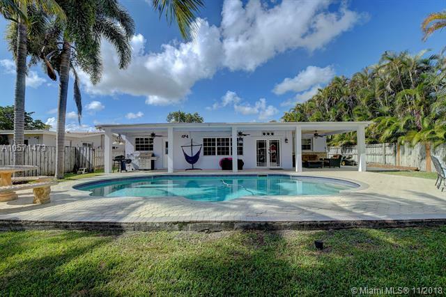 Property Photo:  5300 SW 88th Ter  FL 33328 