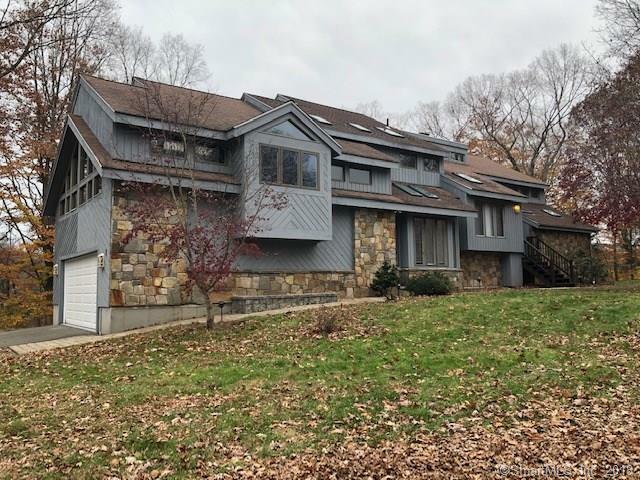 Property Photo:  8 Fox Run  CT 06437 