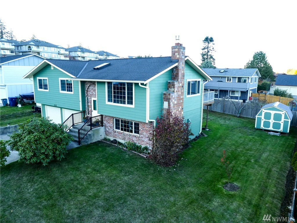 Property Photo:  1918 39th St  WA 98221 