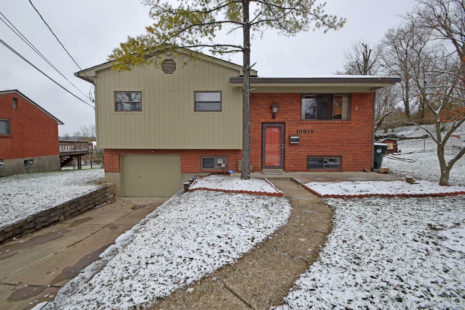 Property Photo: 10912 Aztec Court OH 45241
