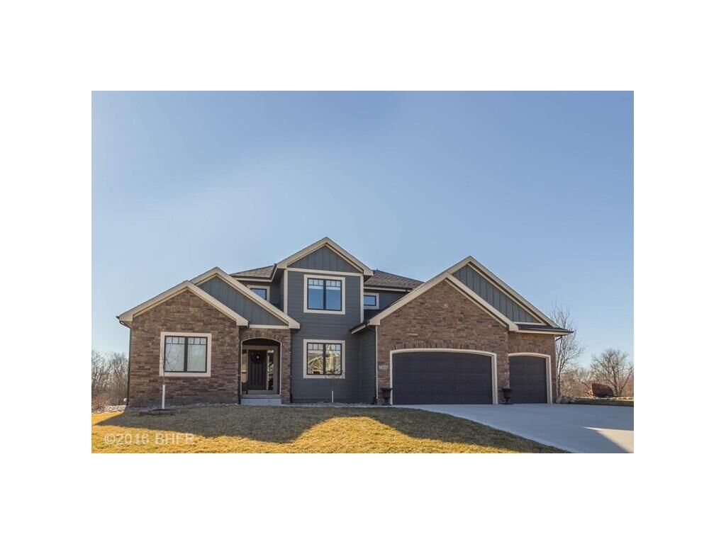 Property Photo:  7316 Eagle Crest Drive  IA 50131 