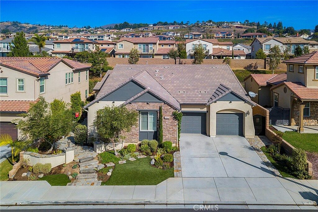 Property Photo: 20425 Chianti Court CA 92886