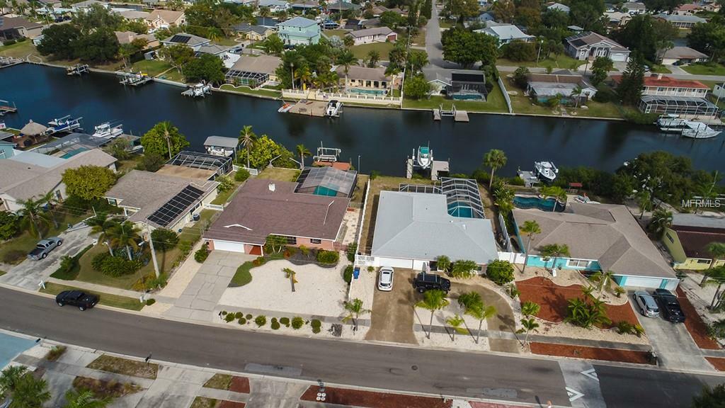 Property Photo:  719 Flamingo Drive  FL 33572 