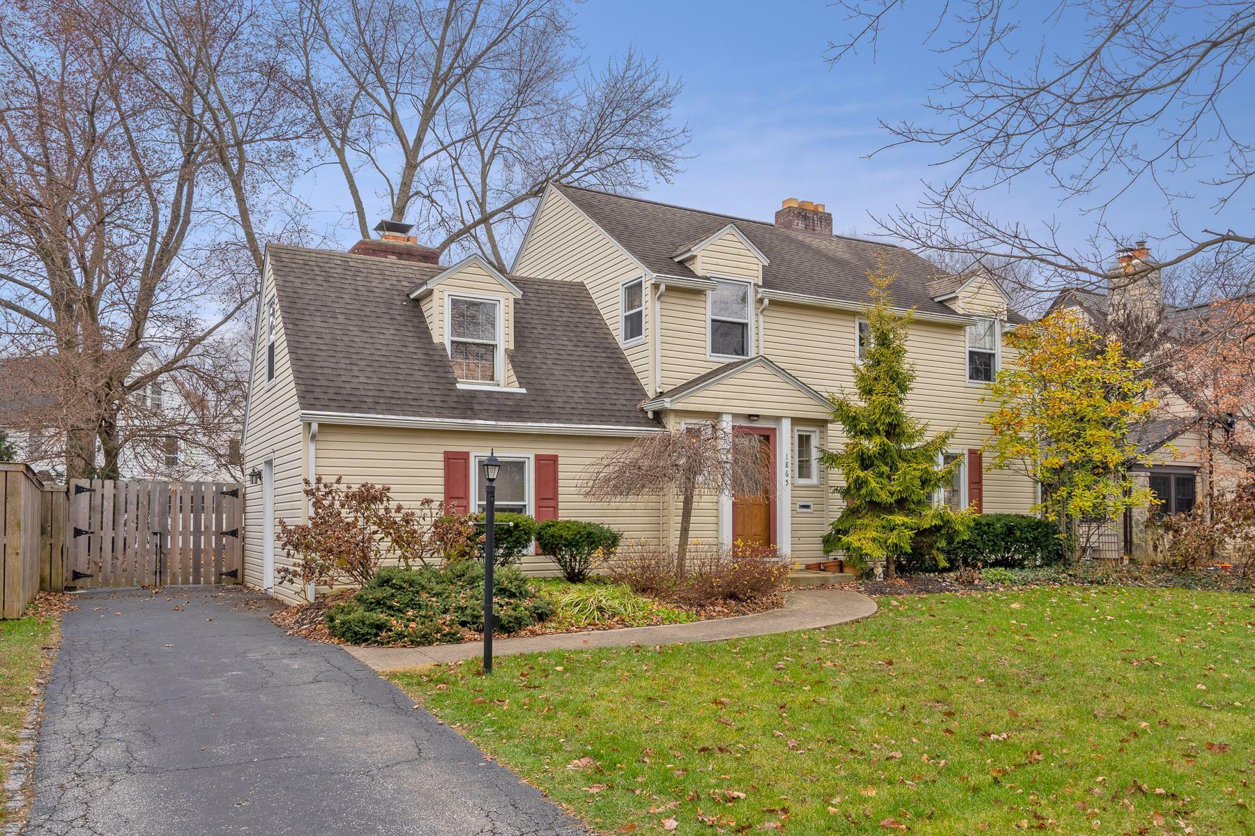 Property Photo: 1865 Chatfield Road OH 43221