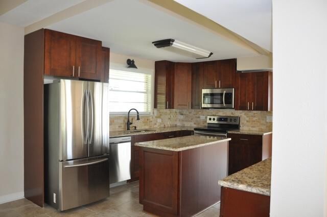 Property Photo: 1538 S Berthe Avenue FL 32404
