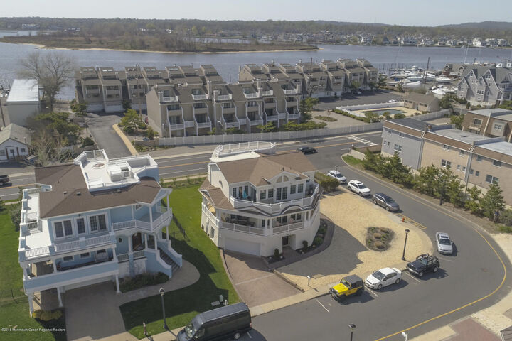 2 Winter Tradewinds Lane  Sea Bright NJ 07760 photo