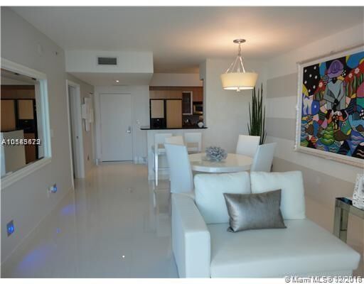 Property Photo:  325 S Biscayne Blvd 1816  FL 33131 