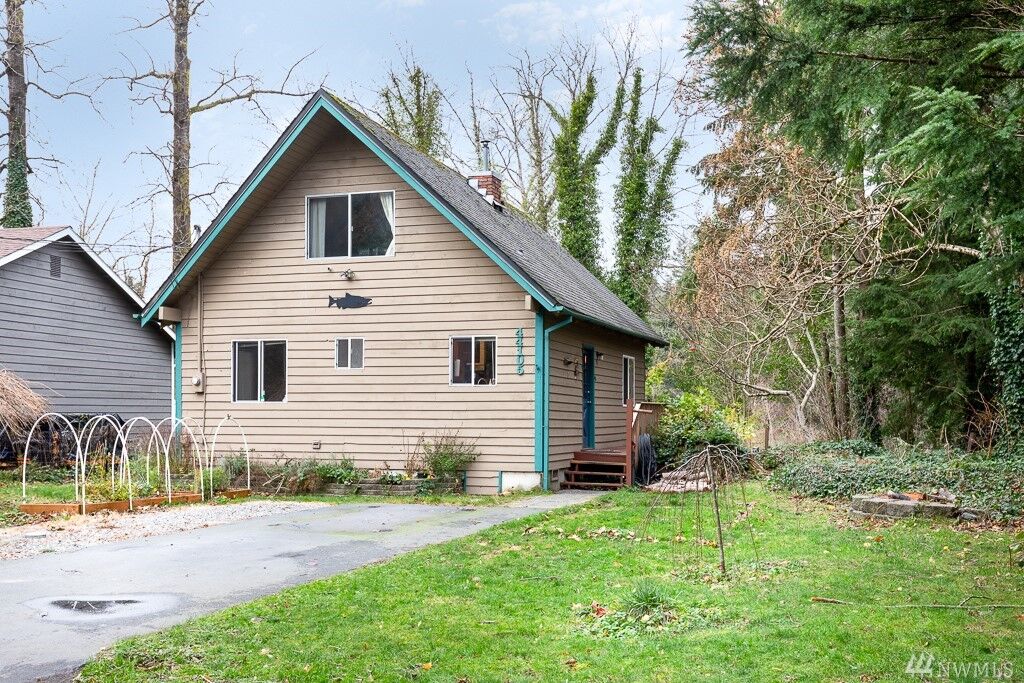 Property Photo: 44105 Fir Road WA 98251