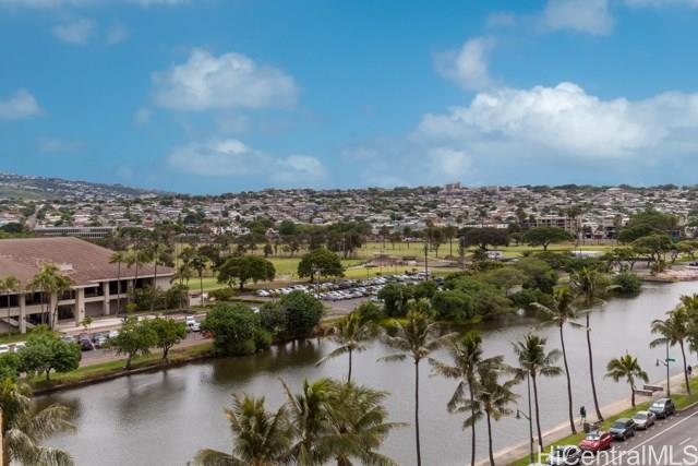 Property Photo:  320 Liliuokalani Avenue 902  HI 96815 