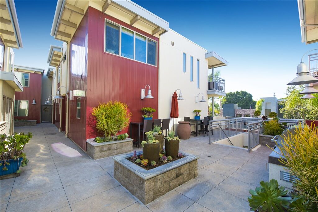 Property Photo:  687 S Coast Highway 101 216  CA 92024 