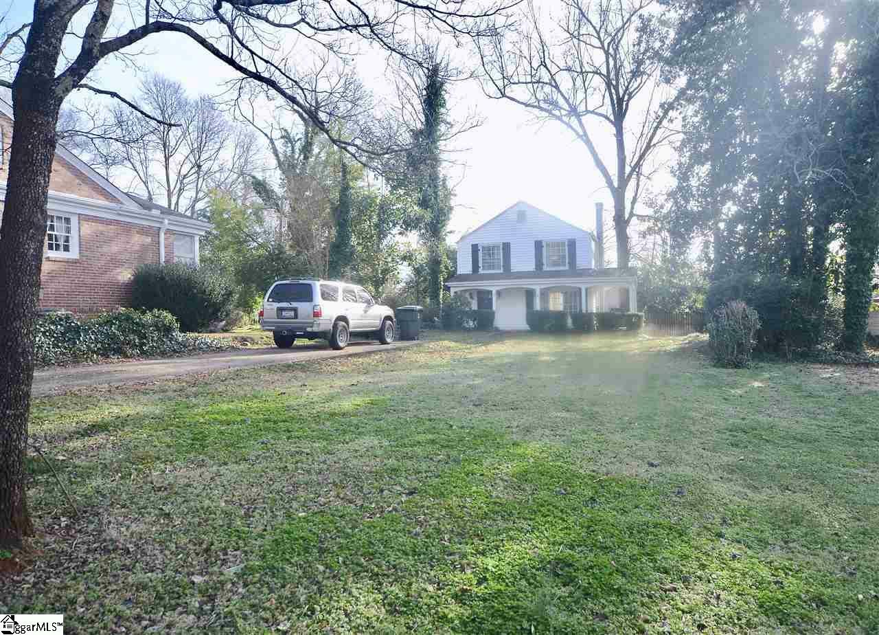 Property Photo:  18 Kenwood Lane  SC 29609 