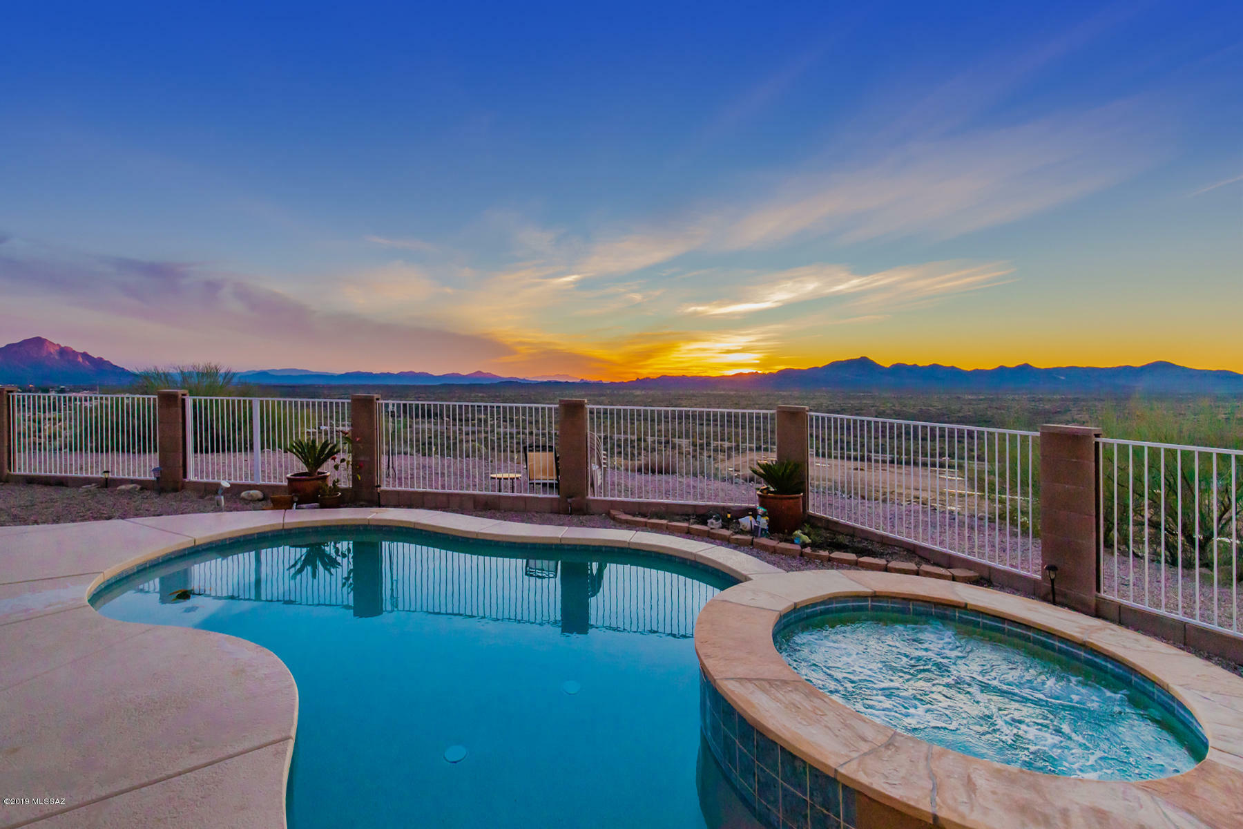 Property Photo: 60414 E Eagle Ridge Drive AZ 85739
