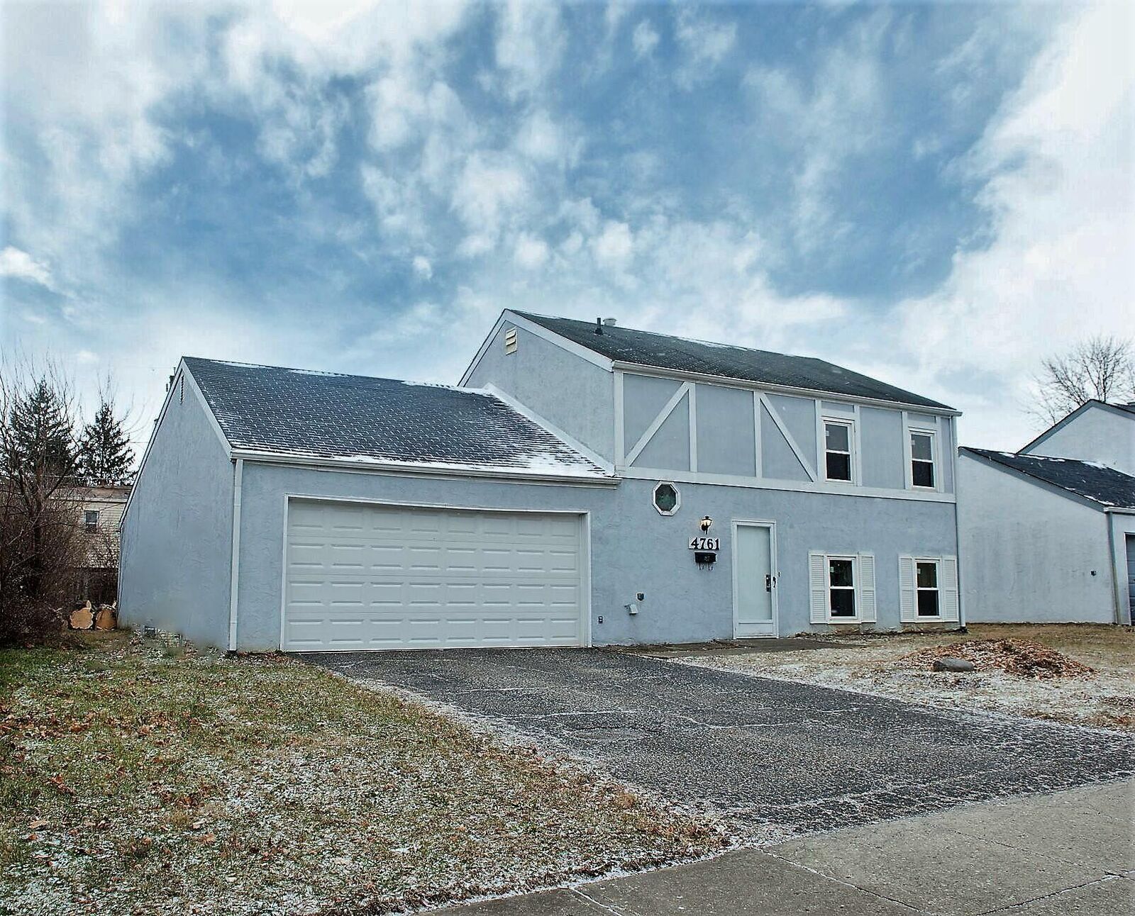 Property Photo:  4761 Heaton Road  OH 43229 