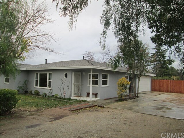 Property Photo:  1150 E 10th Street  CA 92223 