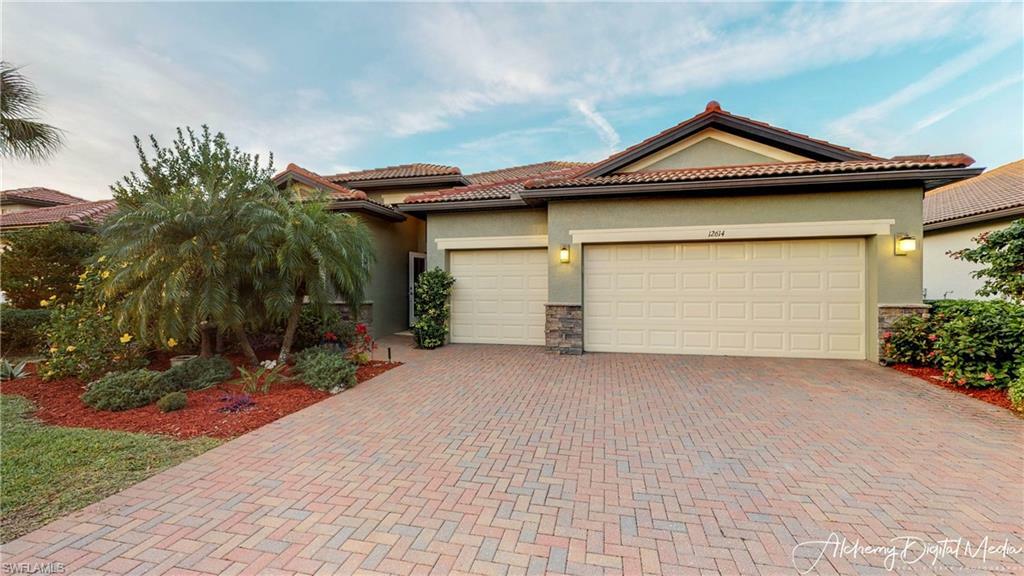 Property Photo:  12614 Astor Place  FL 33913 