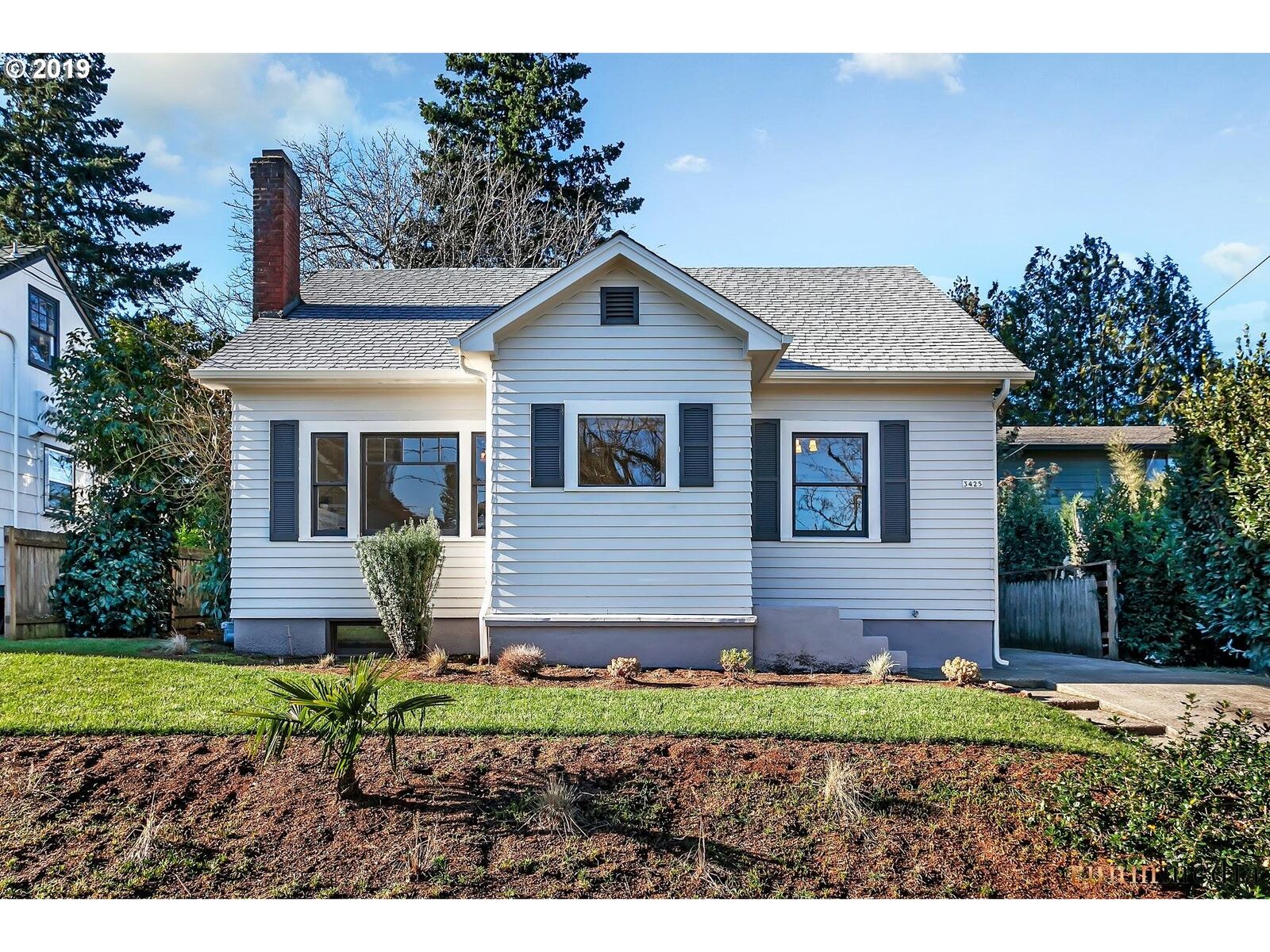 Property Photo:  3425 NE 56th Ave  OR 97213 