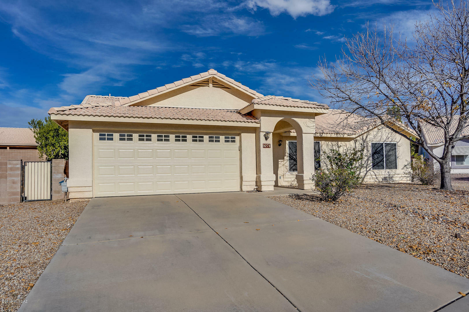 Property Photo: 9271 E Wide Creek Way AZ 85747