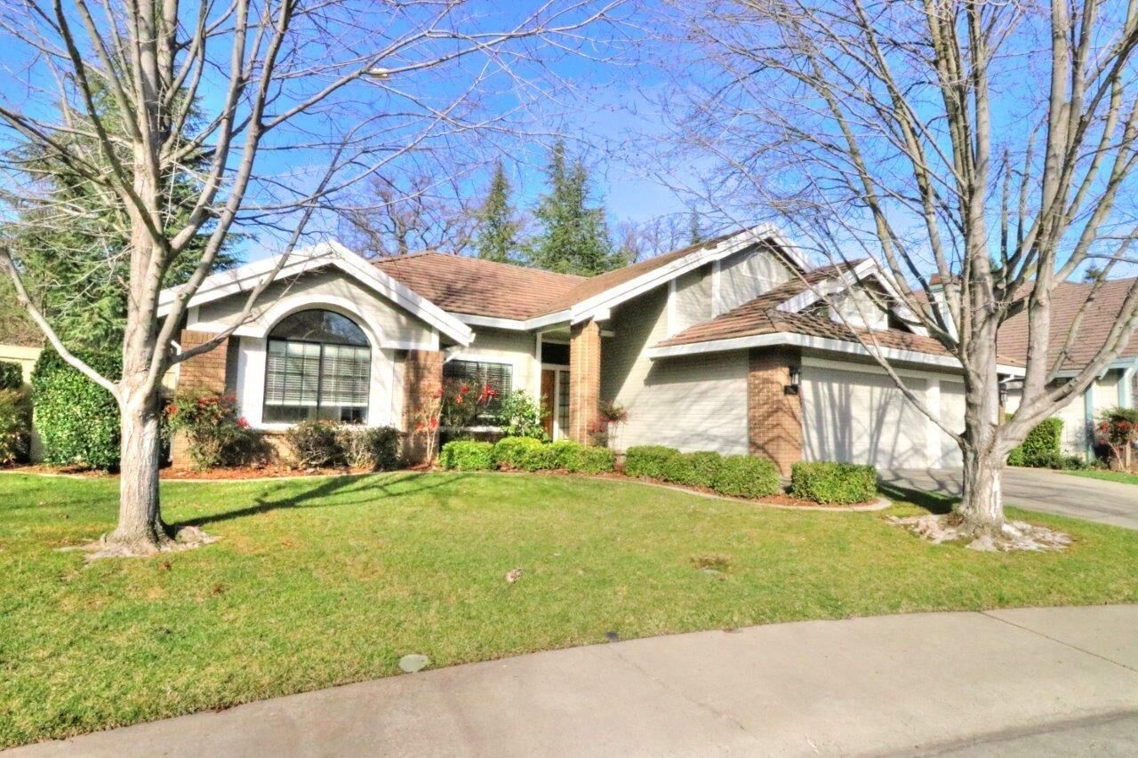 Property Photo: 2062 Campton Circle CA 95670