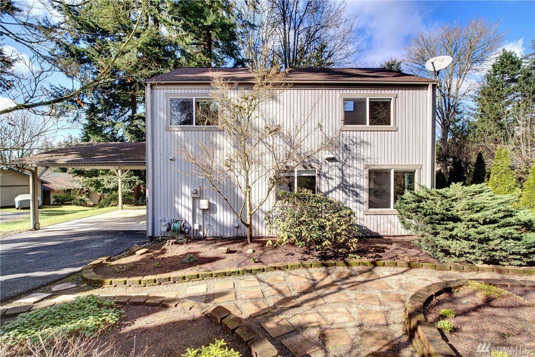 Property Photo:  10017 130th Ave NE  WA 98033 