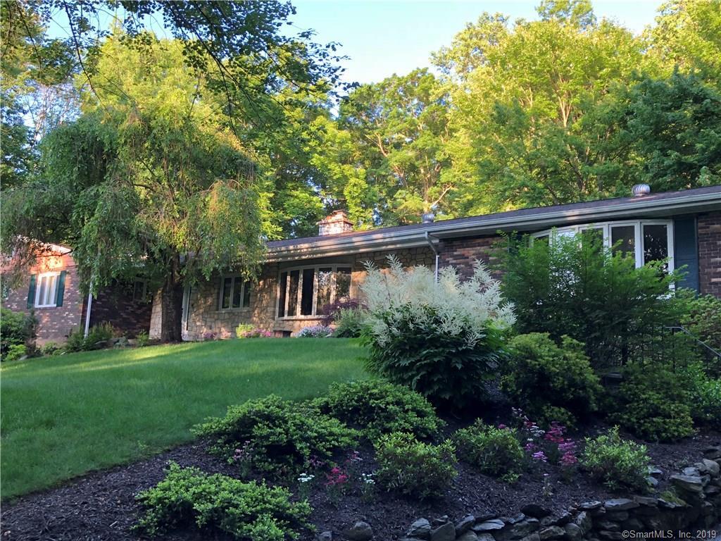 Property Photo:  14 Tanglewood Road  CT 06525 