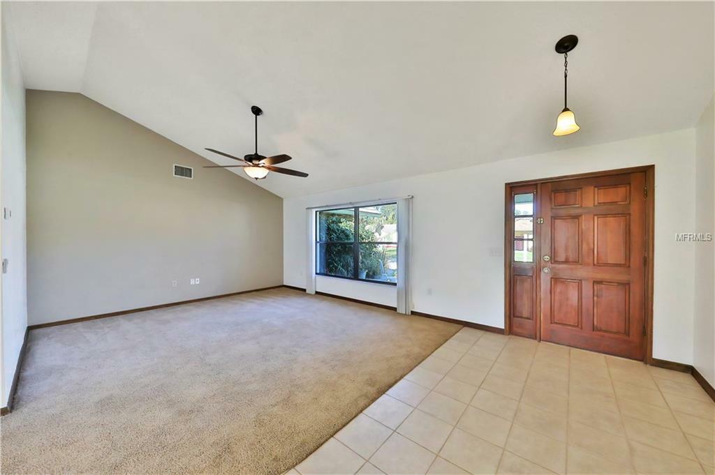 Property Photo:  2705 Savannah Drive  FL 33563 